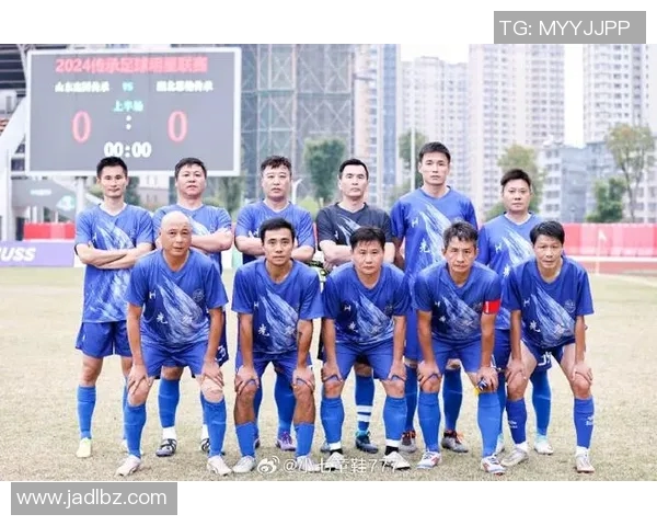 沉稳气质的足球明星名字汇总与解析助你了解他们的魅力与成就